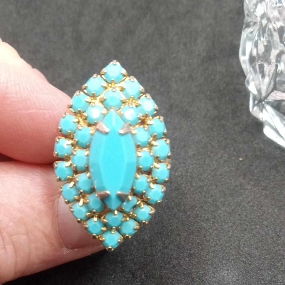Turquoise Colored Marquise Ring - Picture 5 of 8